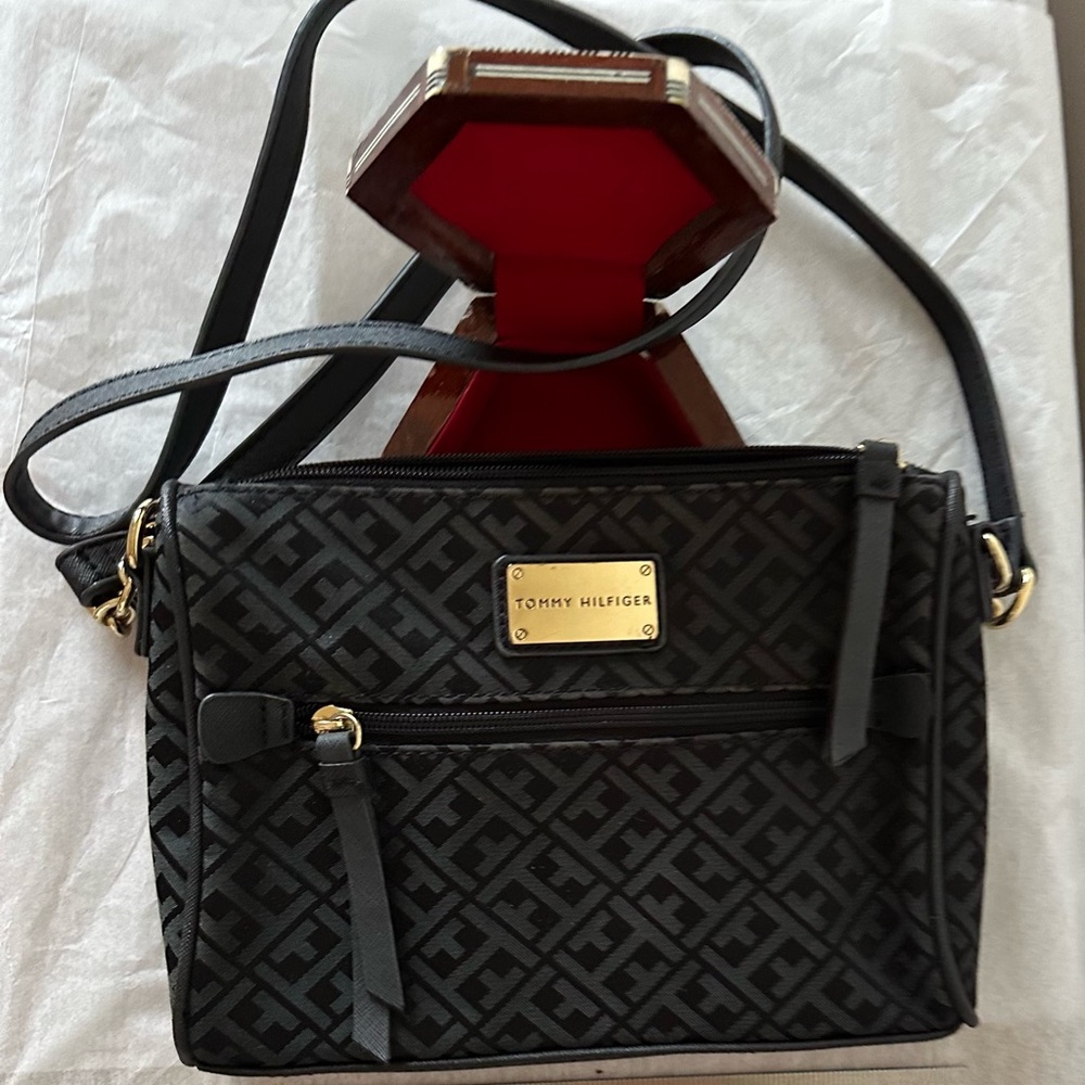 Tommy Hilfiger Black Quilted Crossbody Bag with Gold Accents